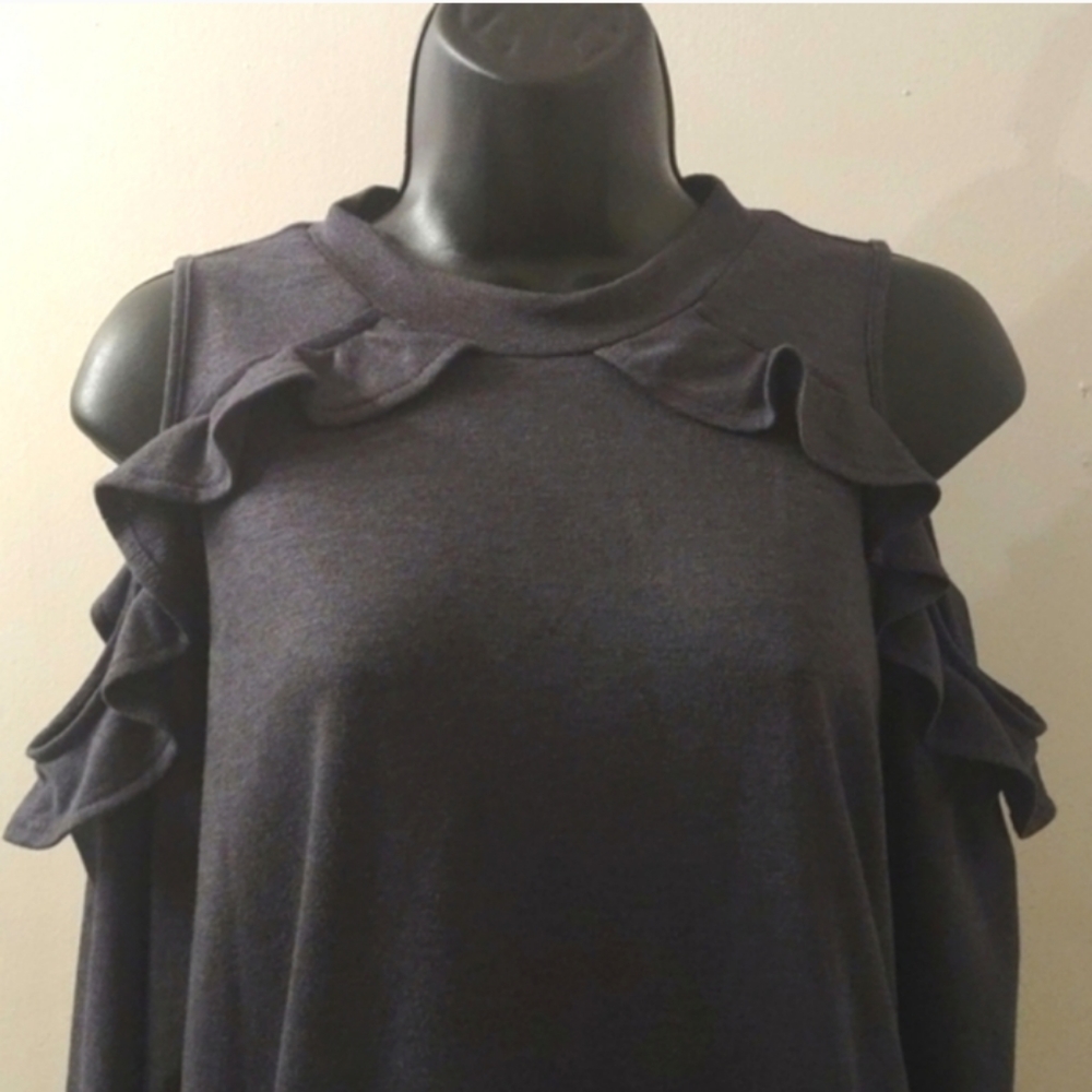 Women's gray Mossimo Supply Co. Sweatshirt